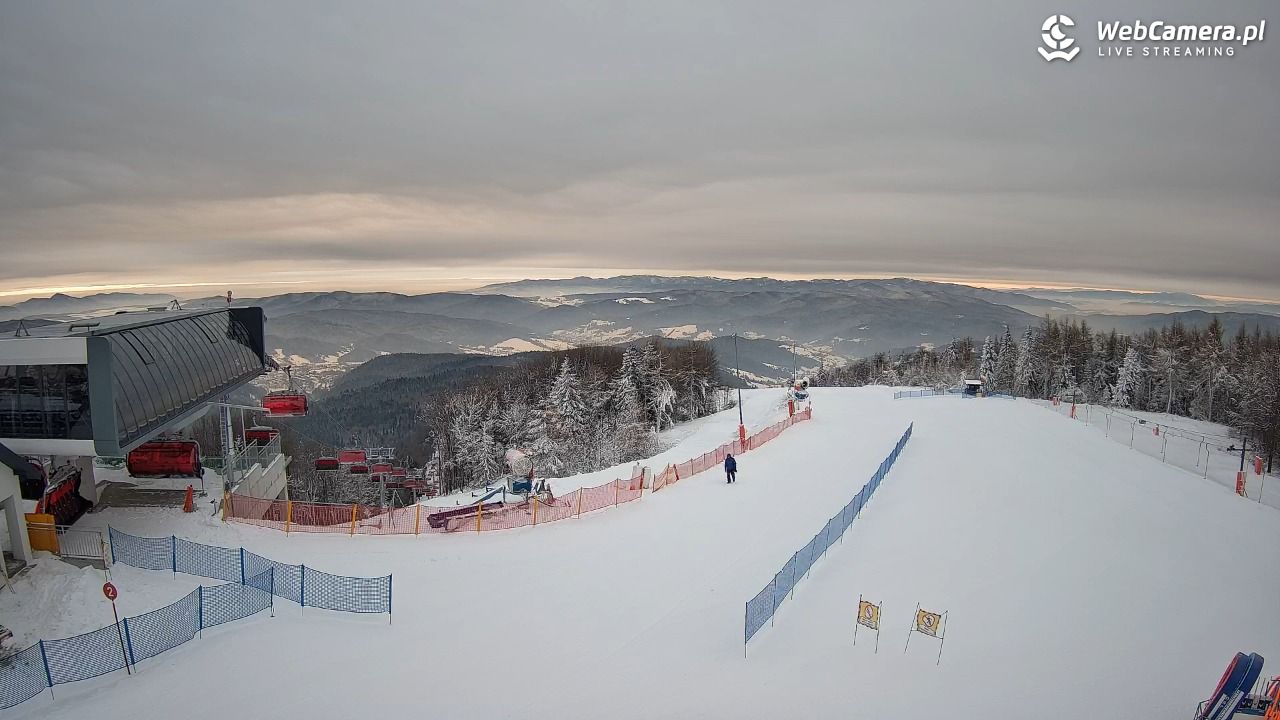 Jaworzyna Krynicka - widok na kolej Harnaś Express NOWOŚĆ - 10 styczeń 2026, 08:20