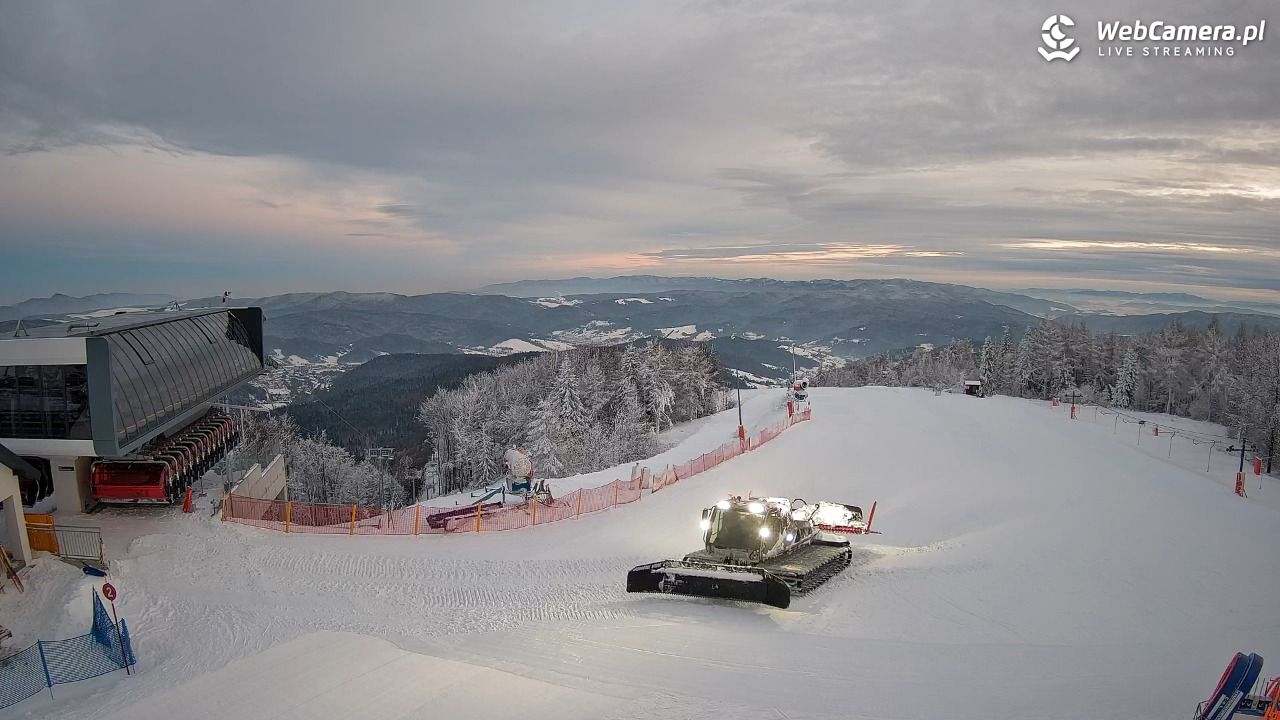 Jaworzyna Krynicka - widok na kolej Harnaś Express NOWOŚĆ - 09 styczeń 2026, 16:07