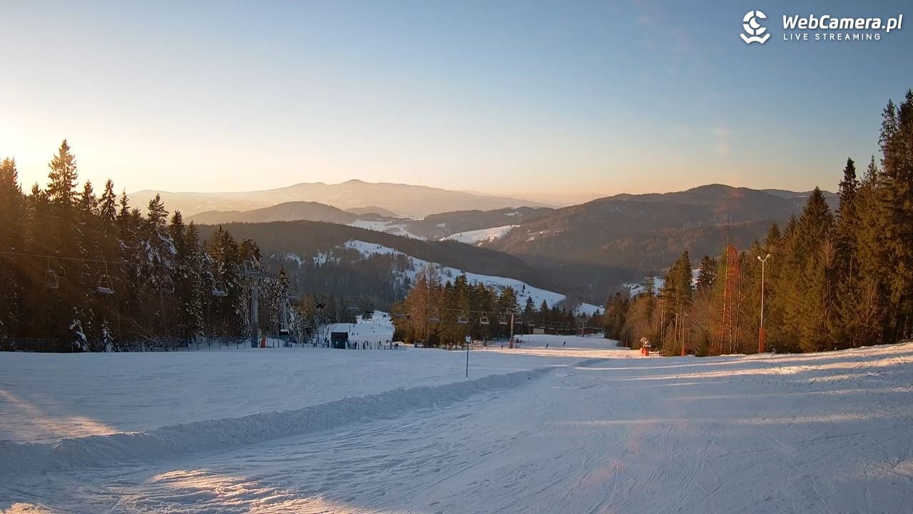 Wierchomla - widok na trasy - 19 styczeń 2026, 15:33