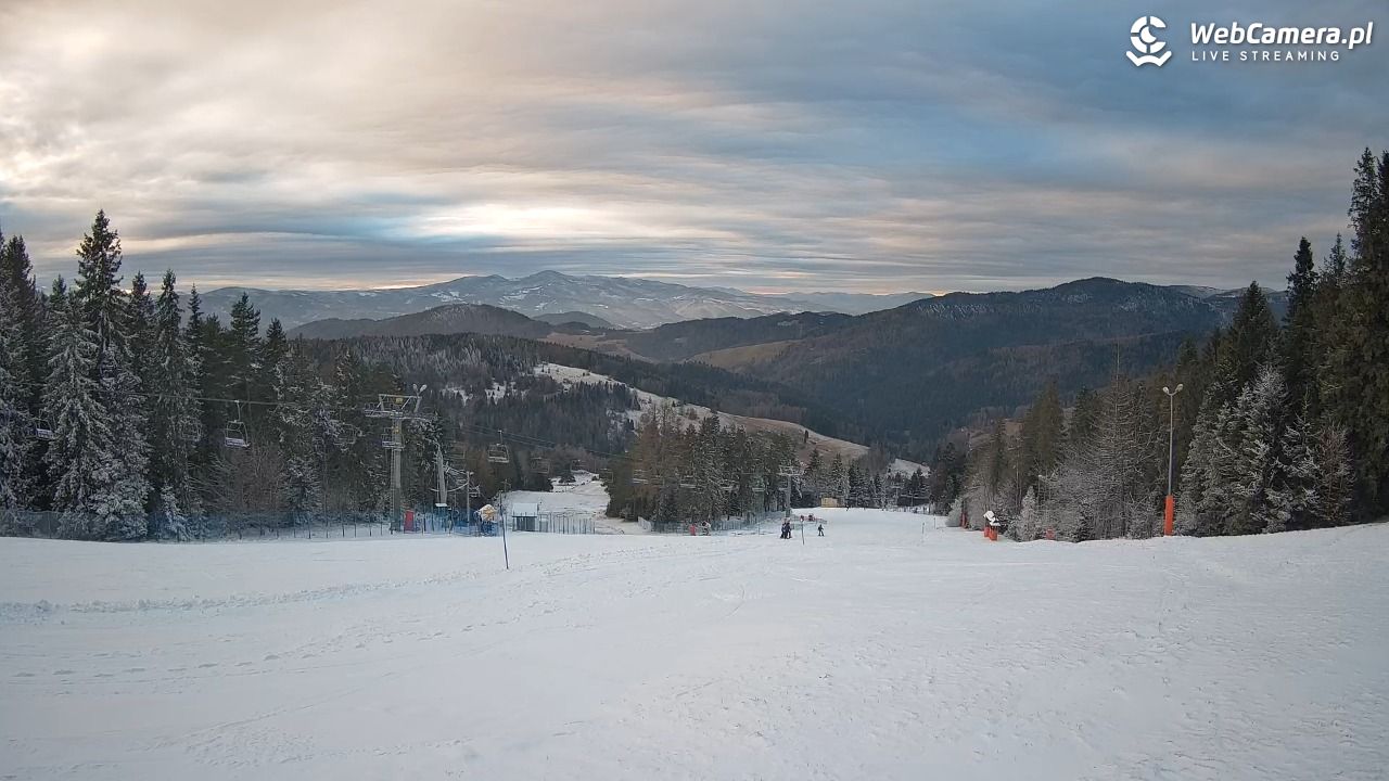 Wierchomla - widok na trasy - 26 grudzień 2025, 15:03