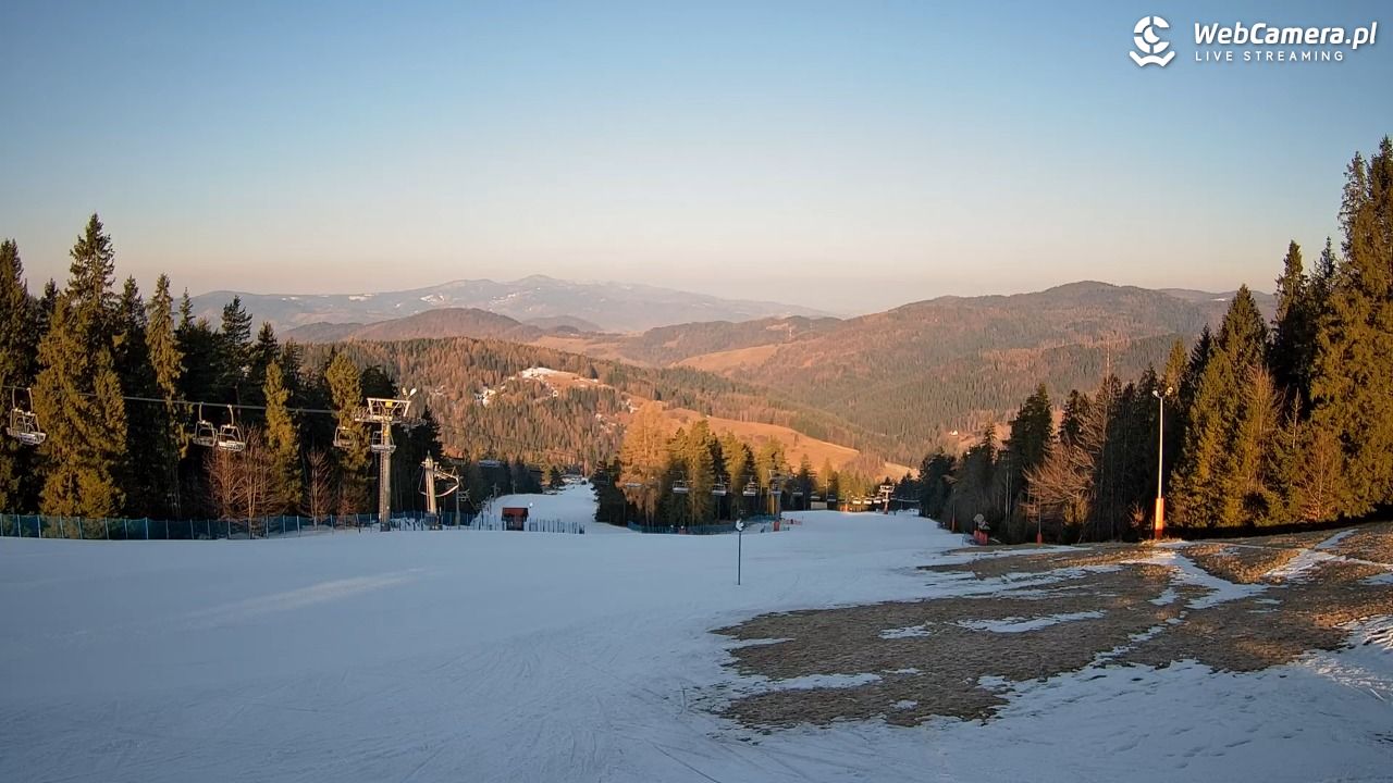 Wierchomla - widok na trasy - 01 marzec 2026, 07:49