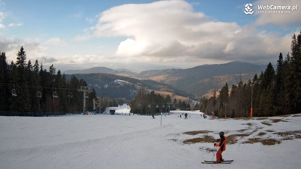 Wierchomla - widok na trasy - 10 luty 2026, 13:34