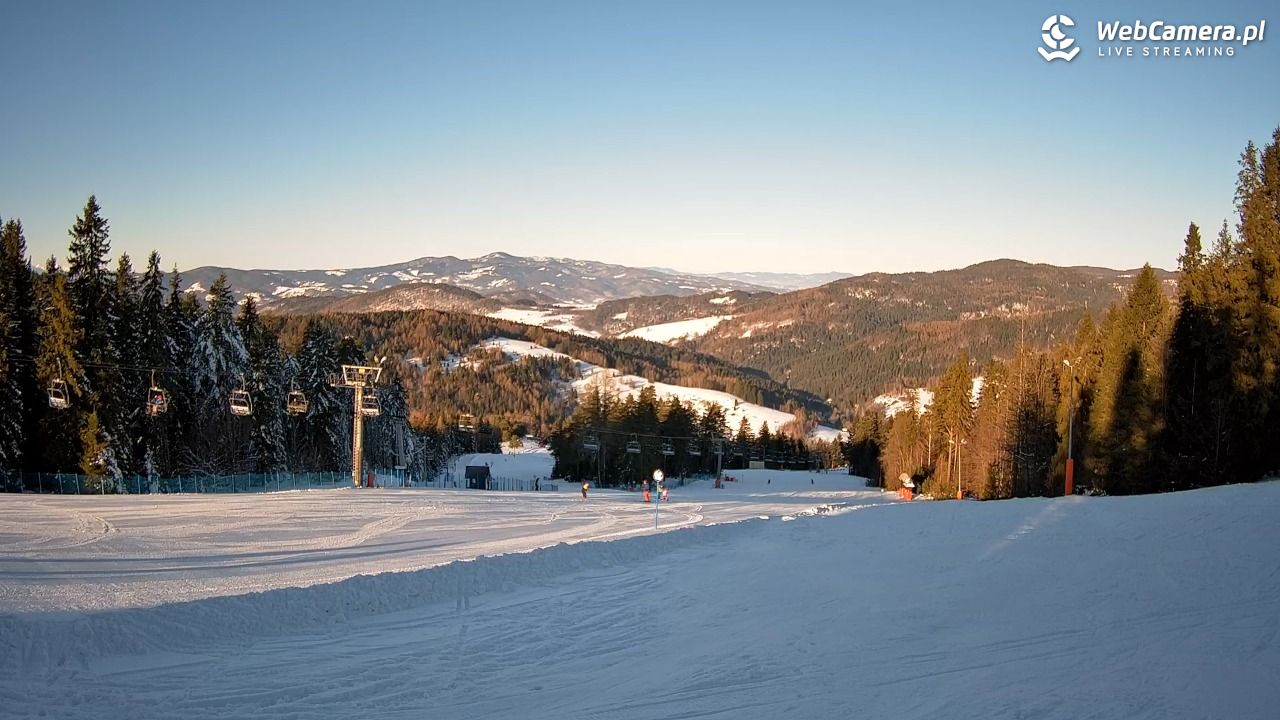 Wierchomla - widok na trasy - 18 styczeń 2026, 09:19