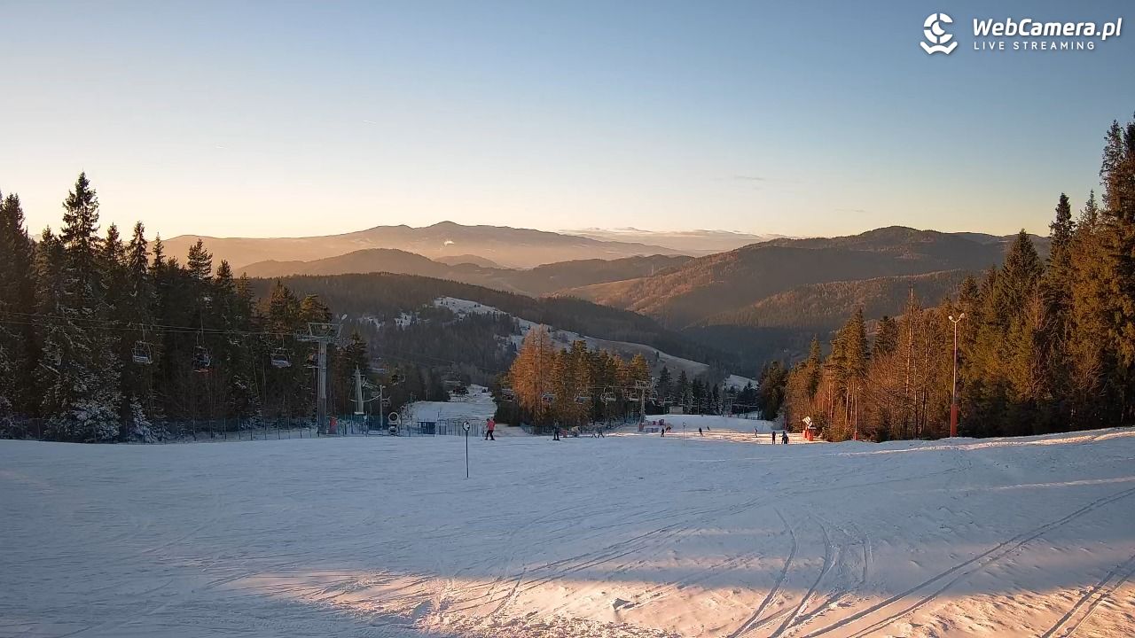 Wierchomla - widok na trasy - 27 grudzień 2025, 15:07