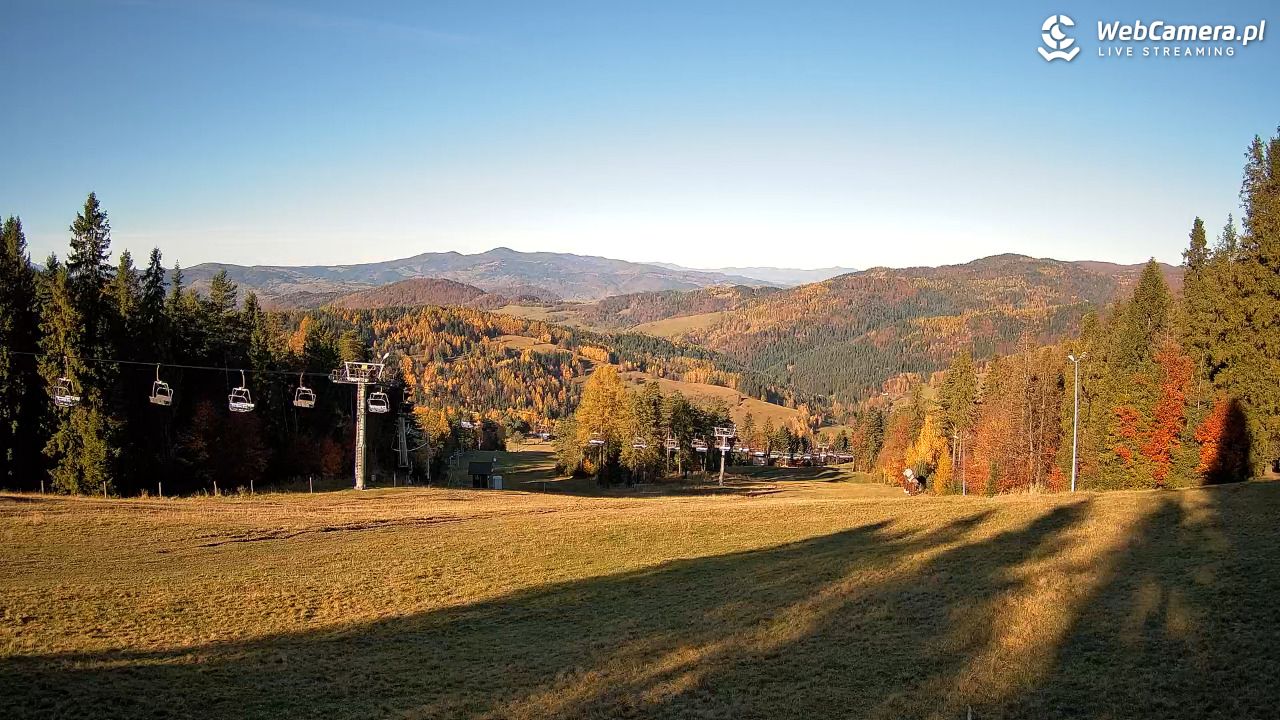 Wierchomla - widok na trasy - 31 październik 2025, 09:13