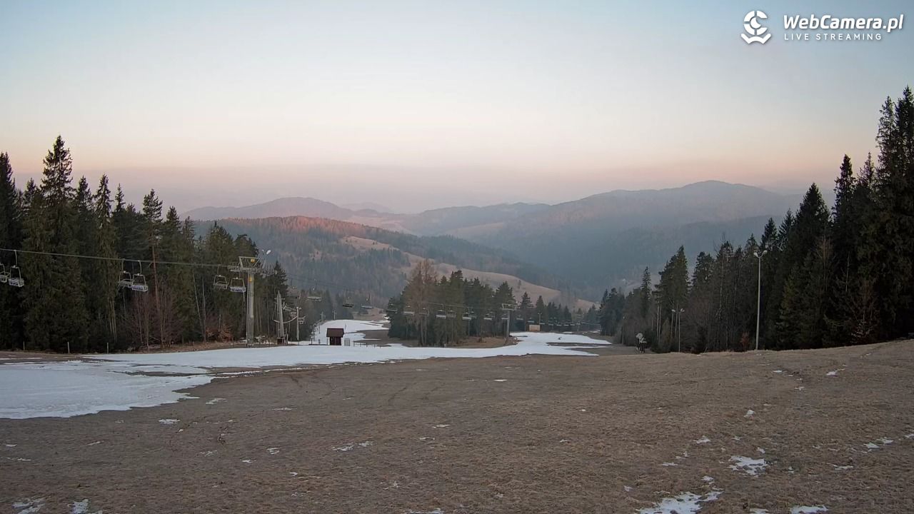 Wierchomla - widok na trasy - 10 kwiecień 2026, 06:27