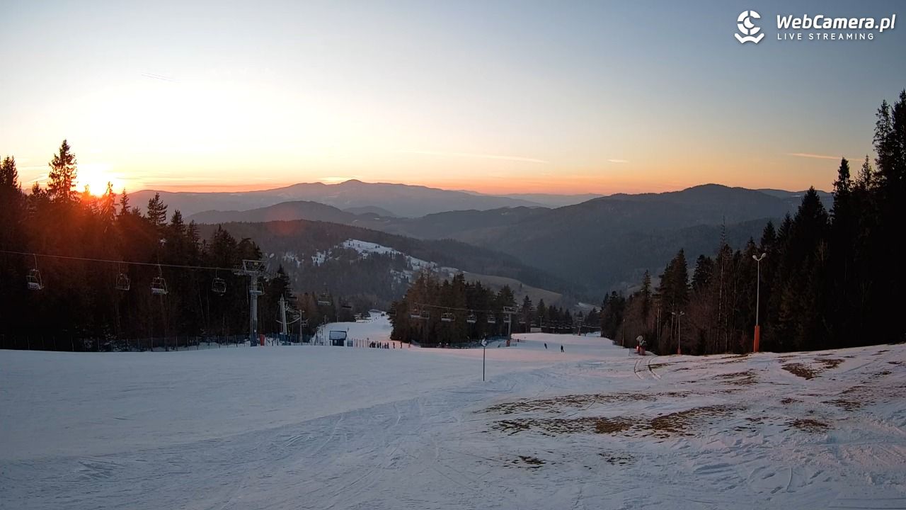 Wierchomla - widok na trasy - 26 luty 2026, 17:06