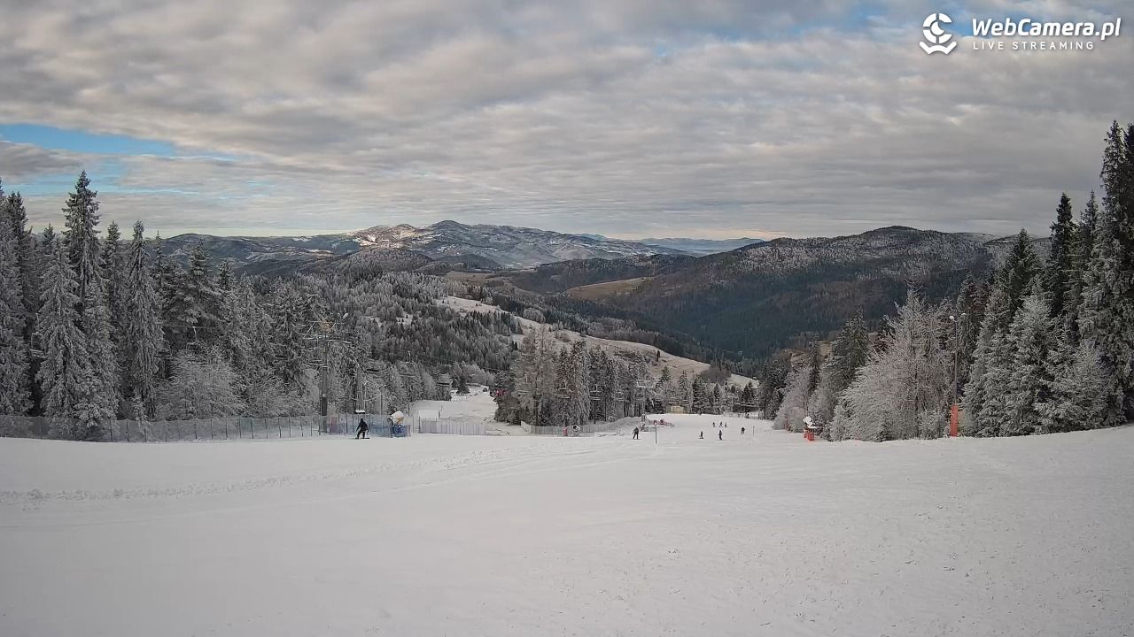 Wierchomla - widok na trasy - 26 grudzień 2025, 10:46