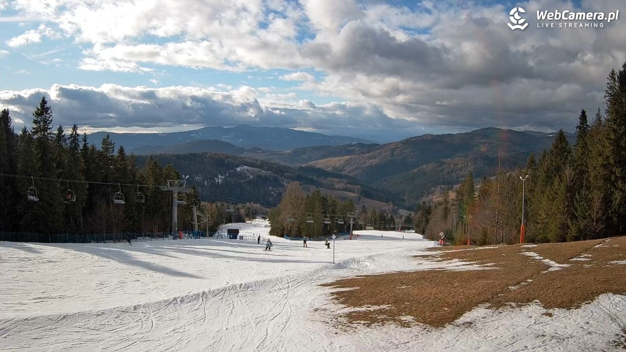 Wierchomla - widok na trasy - 23 luty 2026, 15:21