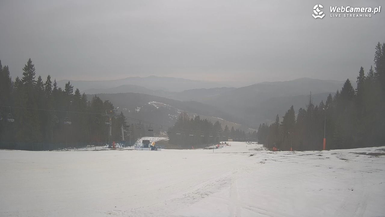 Wierchomla - widok na trasy - 07 grudzień 2025, 07:44