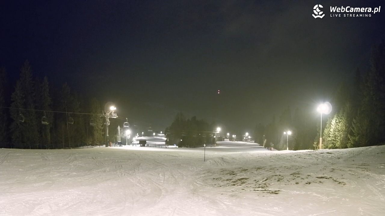 Wierchomla - widok na trasy - 22 luty 2026, 17:57