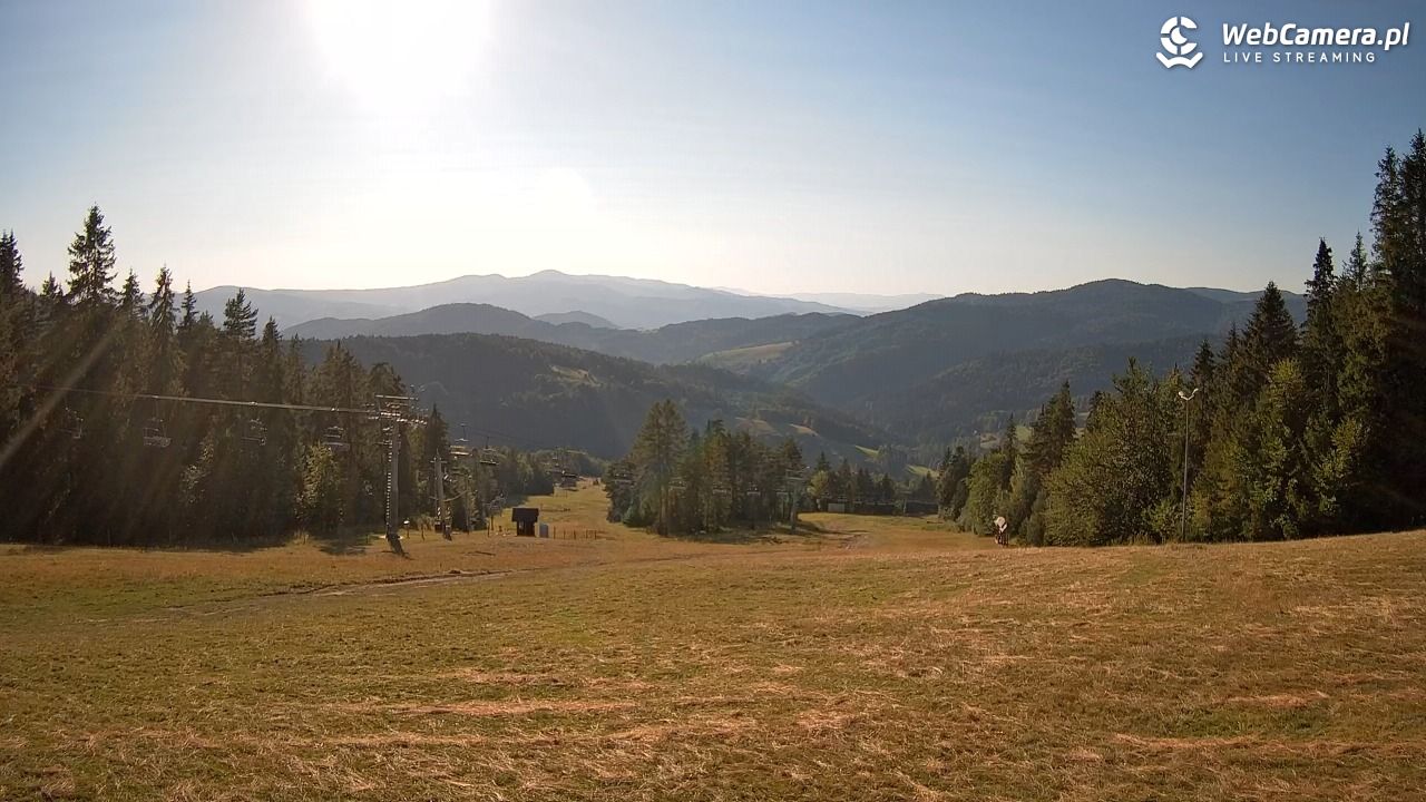 Wierchomla - widok na trasy - 14 sierpień 2026, 17:56