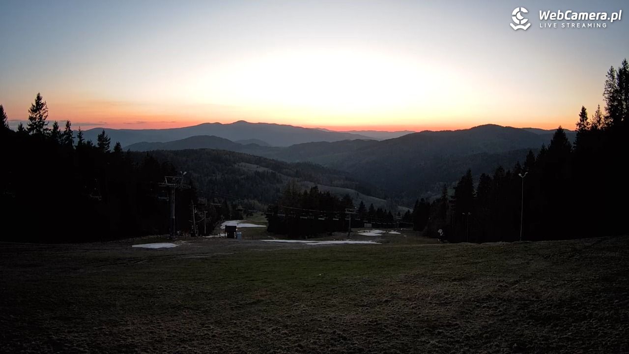 Wierchomla - widok na trasy - 22 kwiecień 2026, 19:55
