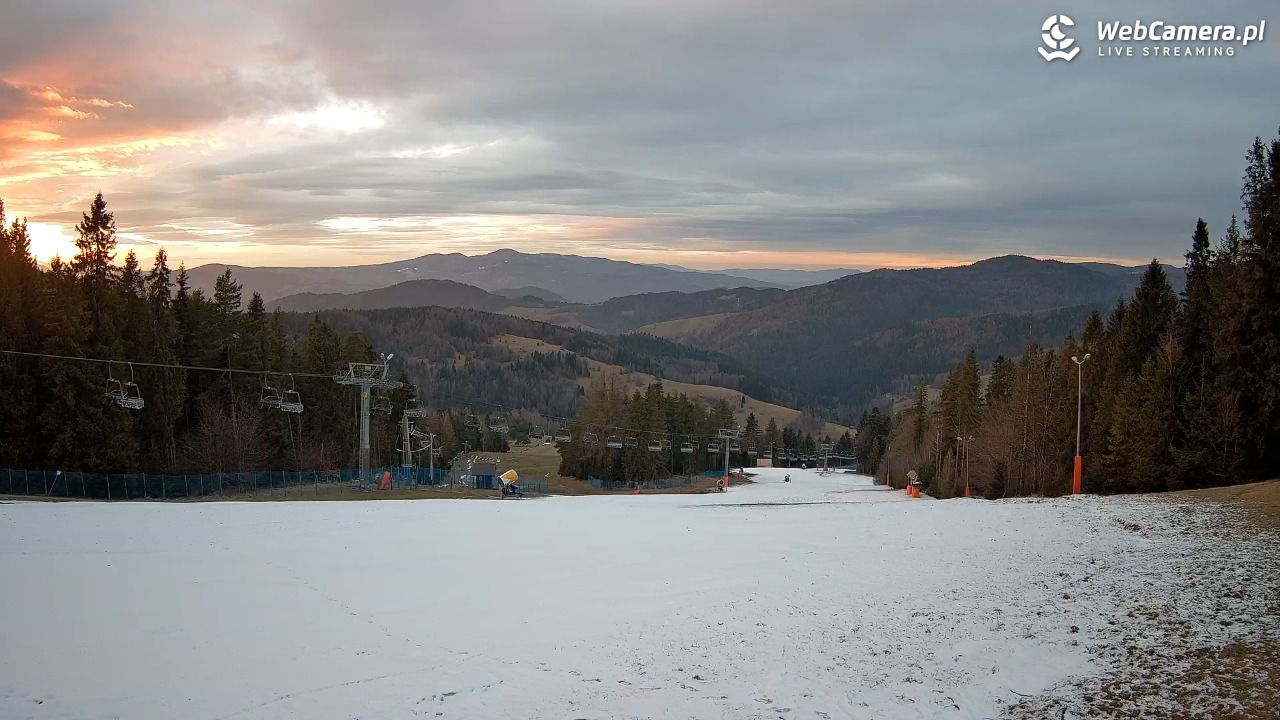 Wierchomla - widok na trasy - 17 grudzień 2025, 15:34