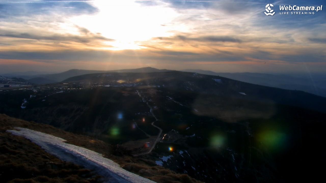 ŚNIEŻKA - widok z 1603 m n.p.m. - 03 maj 2026, 19:26