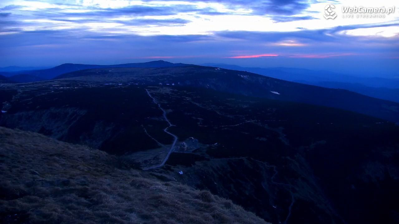ŚNIEŻKA - widok z 1603 m n.p.m. - 10 maj 2026, 20:43