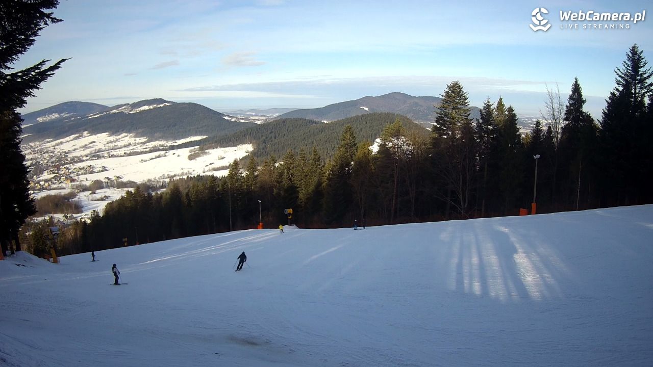 Kasina SKI - widok na trasy NOWOŚĆ - 04 grudzień 2025, 11:24
