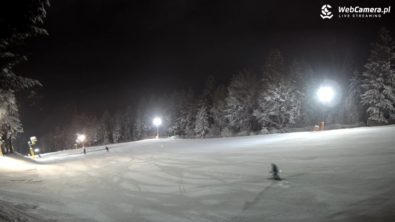 Kasina SKI - widok na trasy NOWOŚĆ - 28 listopad 2025, 17:17