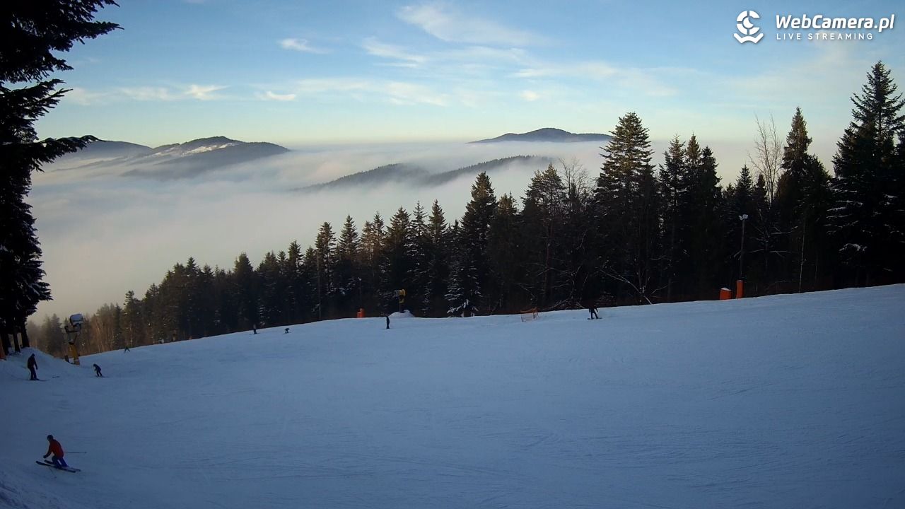 Kasina SKI - widok na trasy NOWOŚĆ - 30 listopad 2025, 14:53