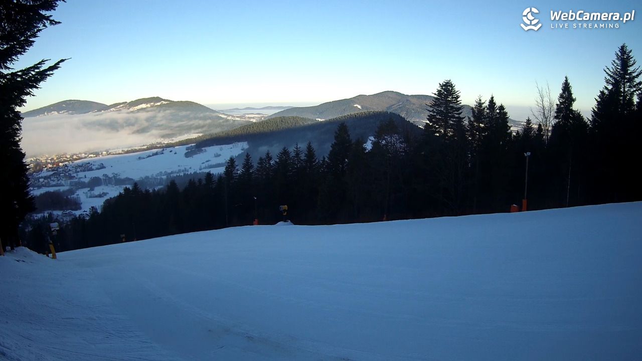 Kasina SKI - widok na trasy NOWOŚĆ - 02 grudzień 2025, 08:29