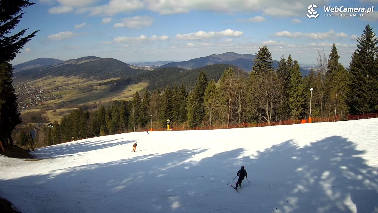 Kasina SKI - widok na trasy NOWOŚĆ - 21 marzec 2026, 12:38