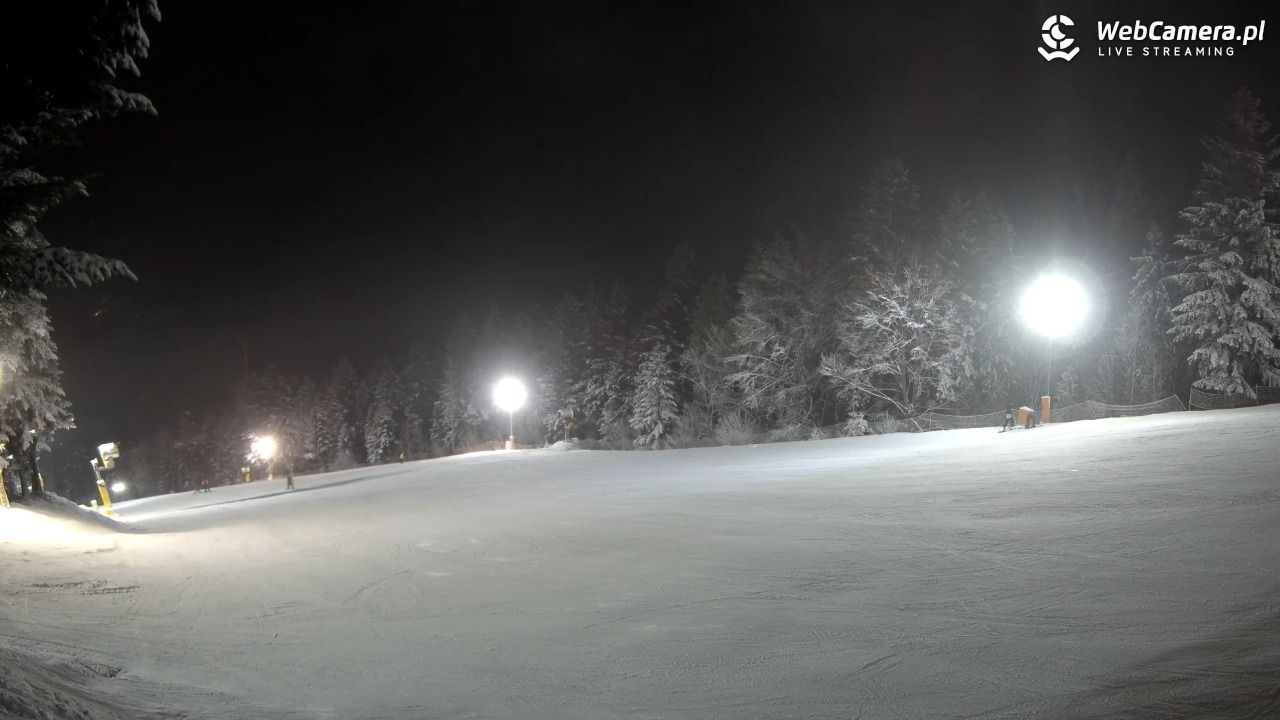 Kasina SKI - widok na trasy NOWOŚĆ - 28 listopad 2025, 17:41