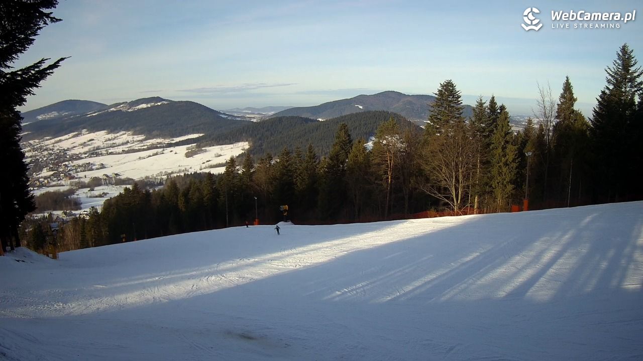 Kasina SKI - widok na trasy NOWOŚĆ - 04 grudzień 2025, 13:20