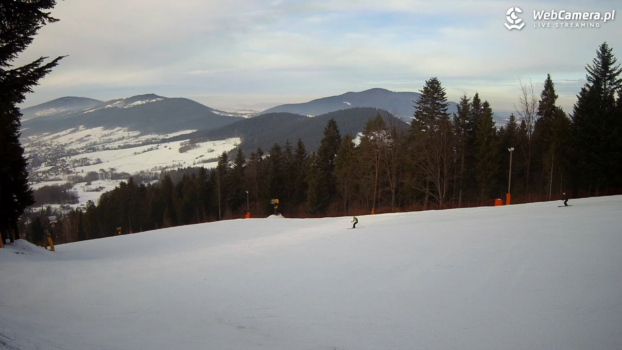 Kasina SKI - widok na trasy NOWOŚĆ - 03 grudzień 2025, 12:54