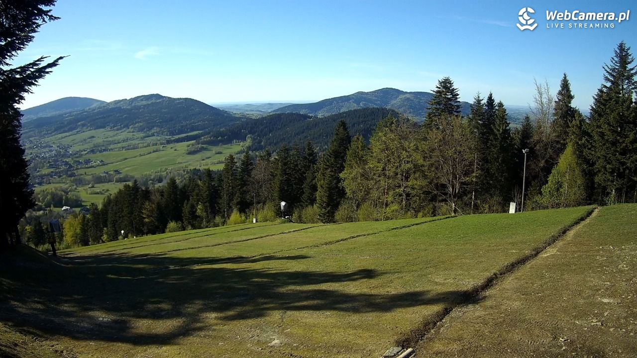 Kasina SKI - widok na trasy NOWOŚĆ - 03 maj 2026, 17:42
