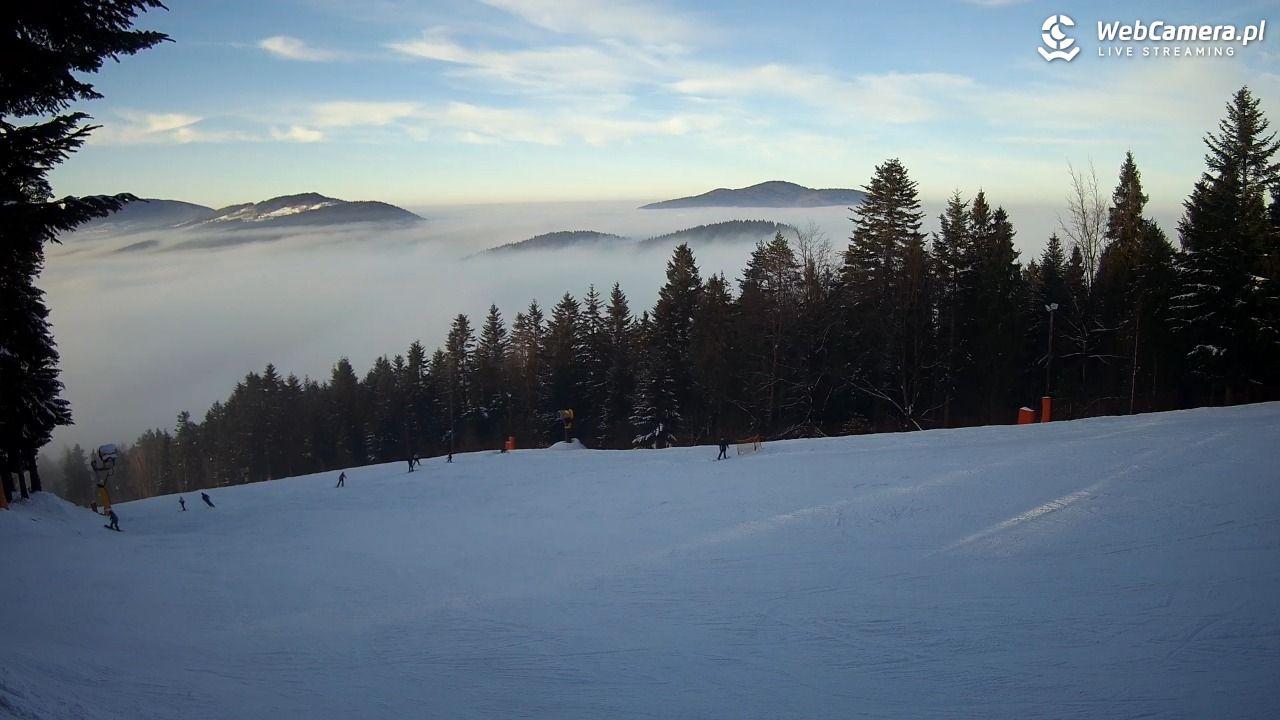 Kasina SKI - widok na trasy NOWOŚĆ - 30 listopad 2025, 14:34