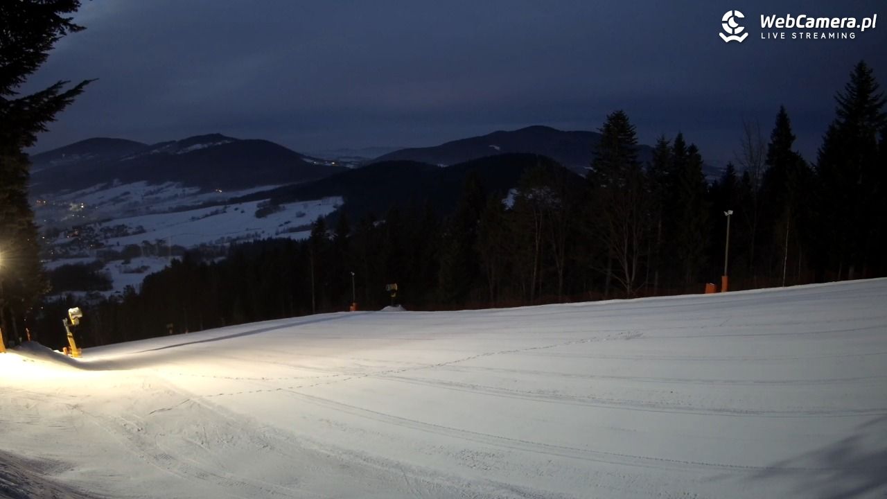 Kasina SKI - widok na trasy NOWOŚĆ - 03 grudzień 2025, 16:21