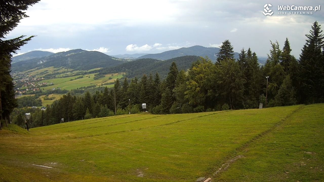Kasina SKI - widok na trasy NOWOŚĆ - 03 sierpień 2025, 09:23
