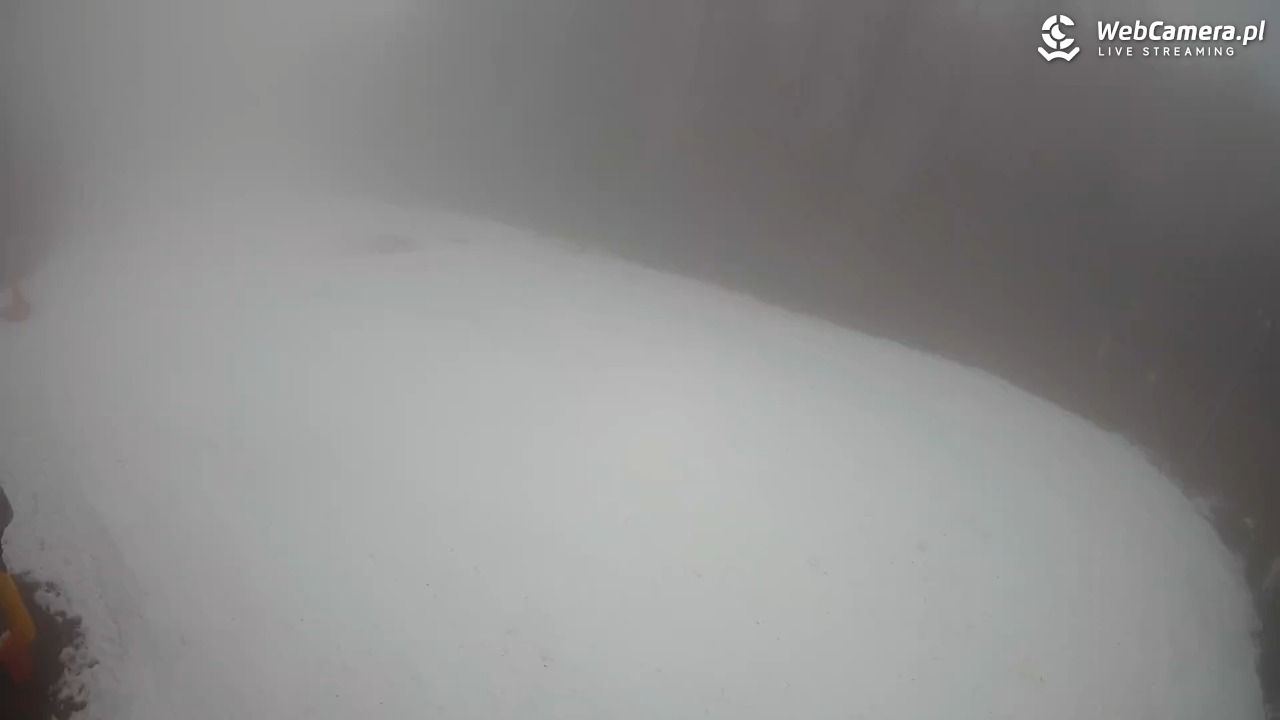 KASINA - SKI górna stacja wyciągu - 14 grudzień 2025, 11:14