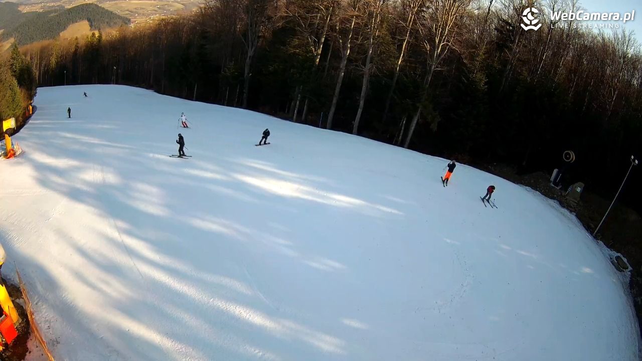 KASINA - SKI górna stacja wyciągu - 15 marzec 2026, 08:13