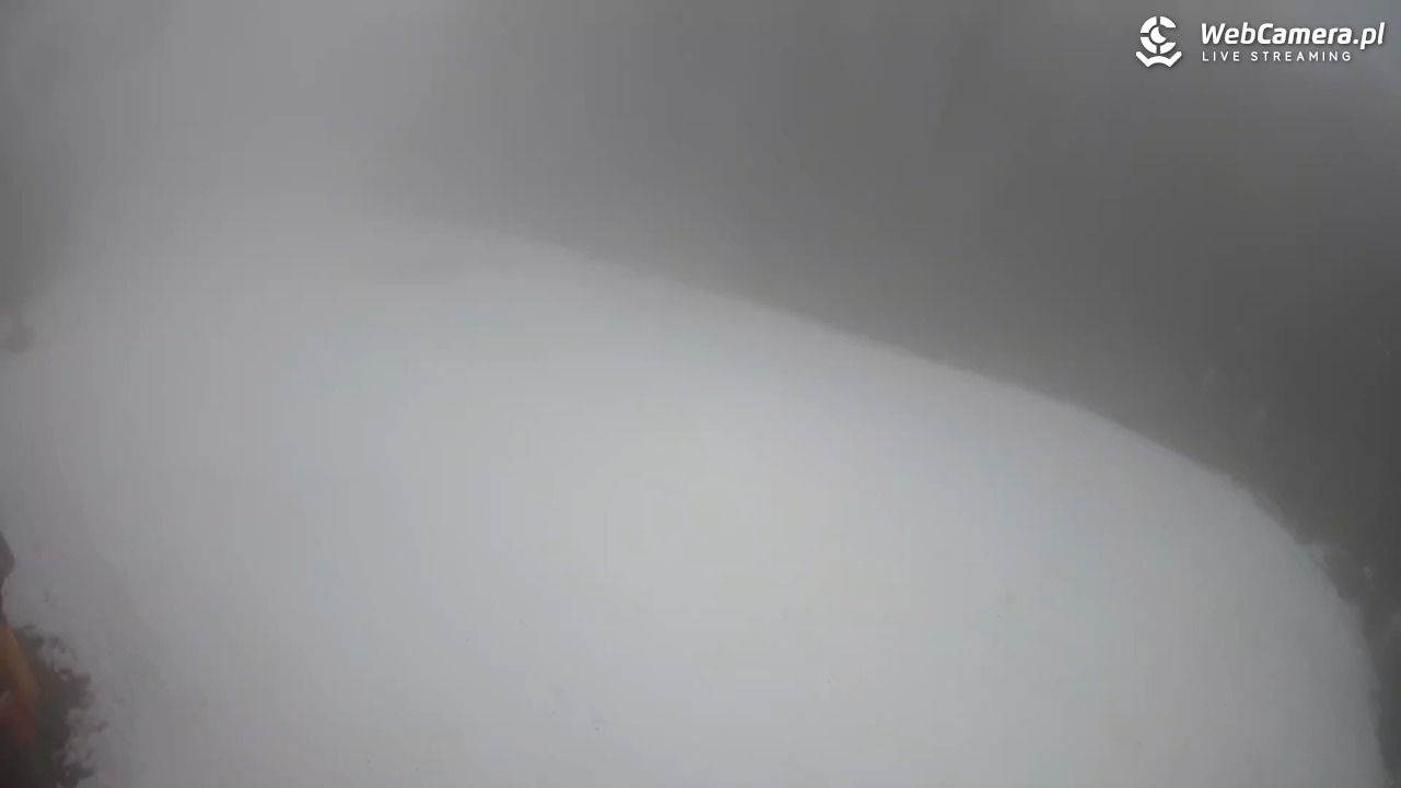 KASINA - SKI górna stacja wyciągu - 14 grudzień 2025, 09:42