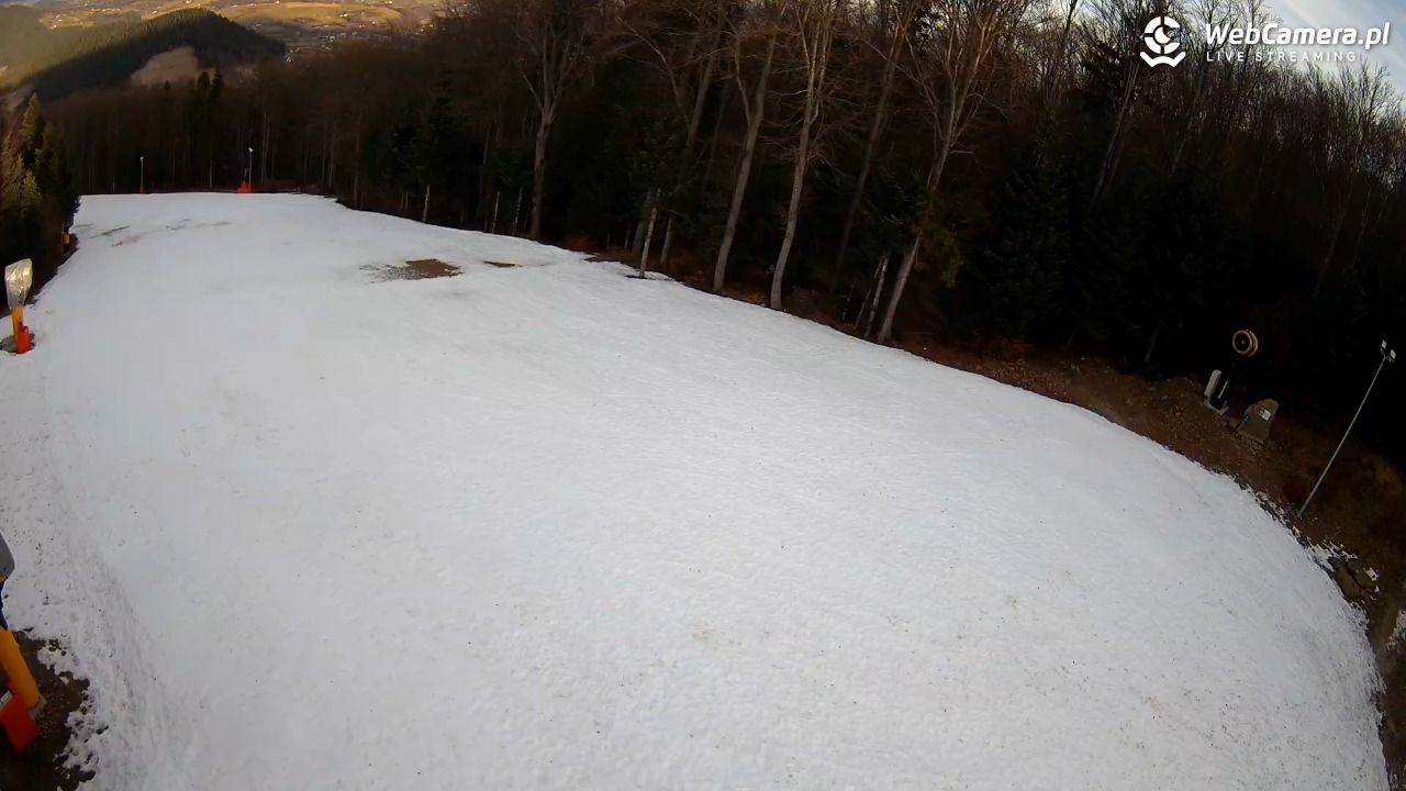 KASINA - SKI górna stacja wyciągu - 16 grudzień 2025, 08:47