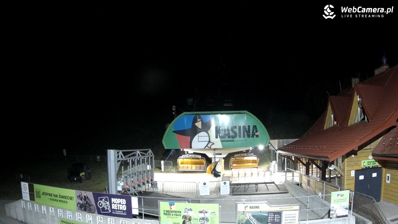 KASINA - ski dolna stacja wyciągu - 01 wresień 2025, 22:28