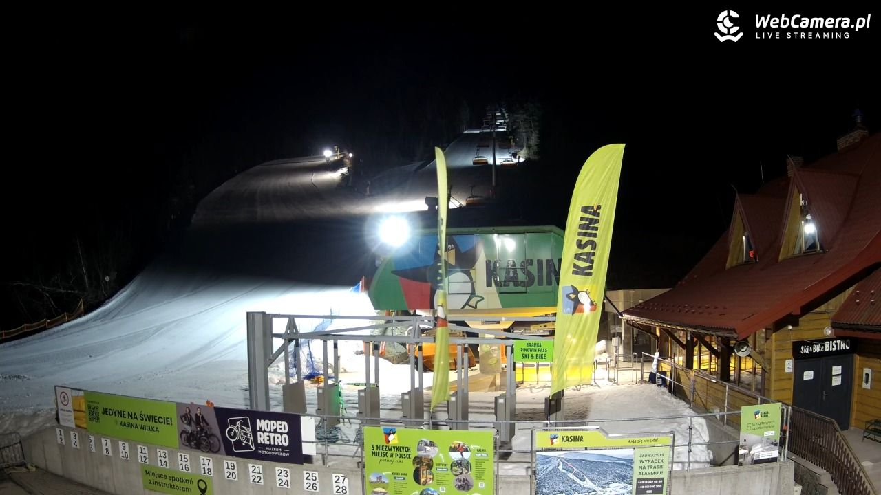 KASINA - ski dolna stacja wyciągu - 06 marzec 2026, 22:35
