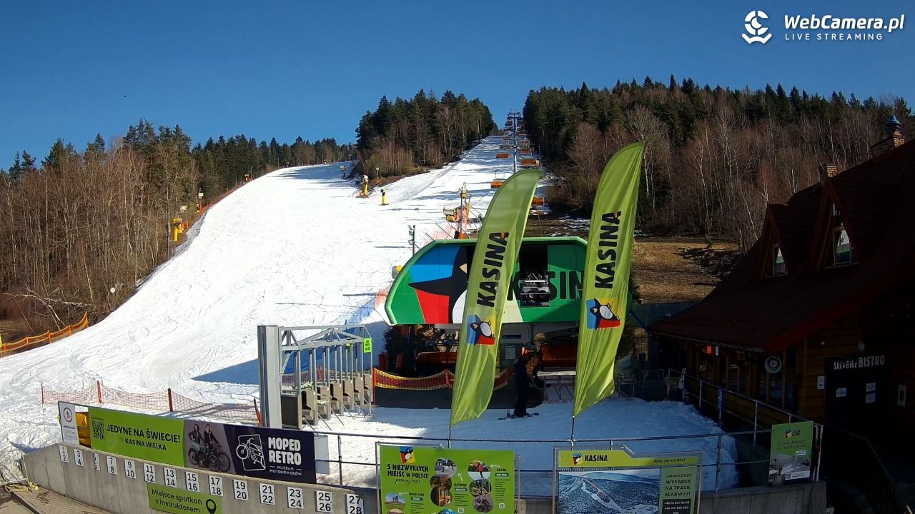 KASINA - ski dolna stacja wyciągu - 06 marzec 2026, 14:42