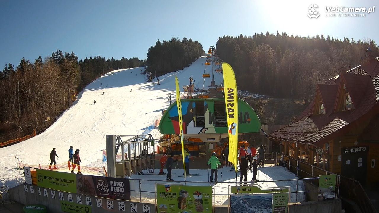 KASINA - ski dolna stacja wyciągu - 07 marzec 2026, 09:36
