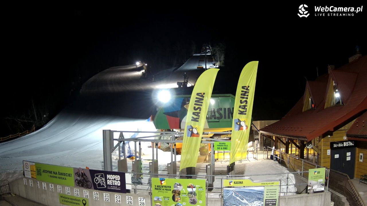 KASINA - ski dolna stacja wyciągu - 06 marzec 2026, 22:58