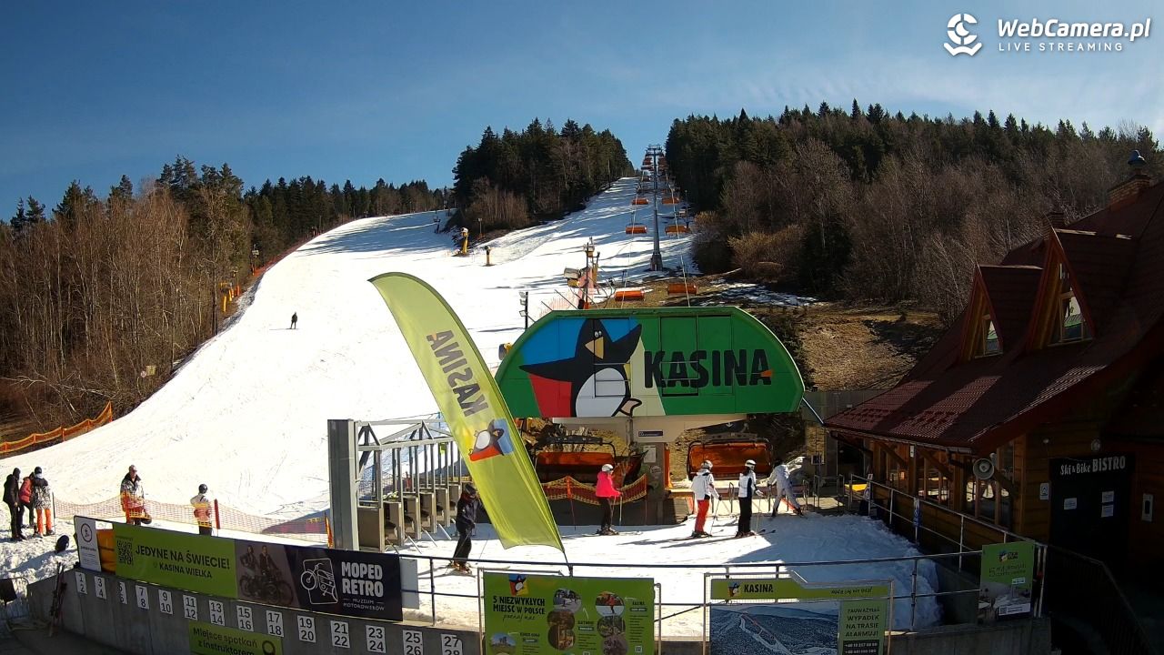 KASINA - ski dolna stacja wyciągu - 06 marzec 2026, 11:27