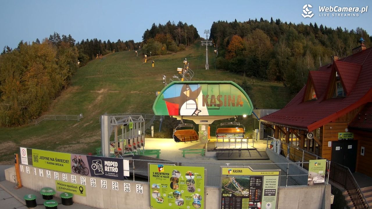 KASINA - ski dolna stacja wyciągu - 16 październik 2026, 16:09