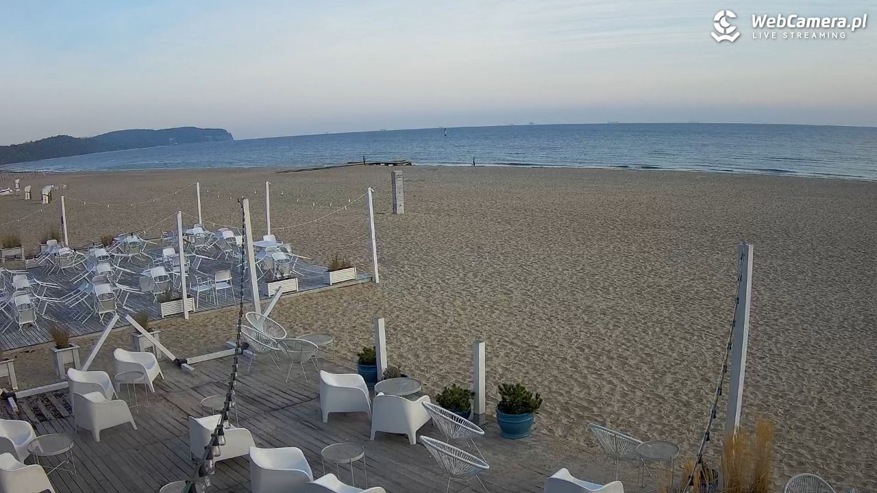 Sopot - widok na plażę NOWOŚĆ - 04 październik 2025, 08:18