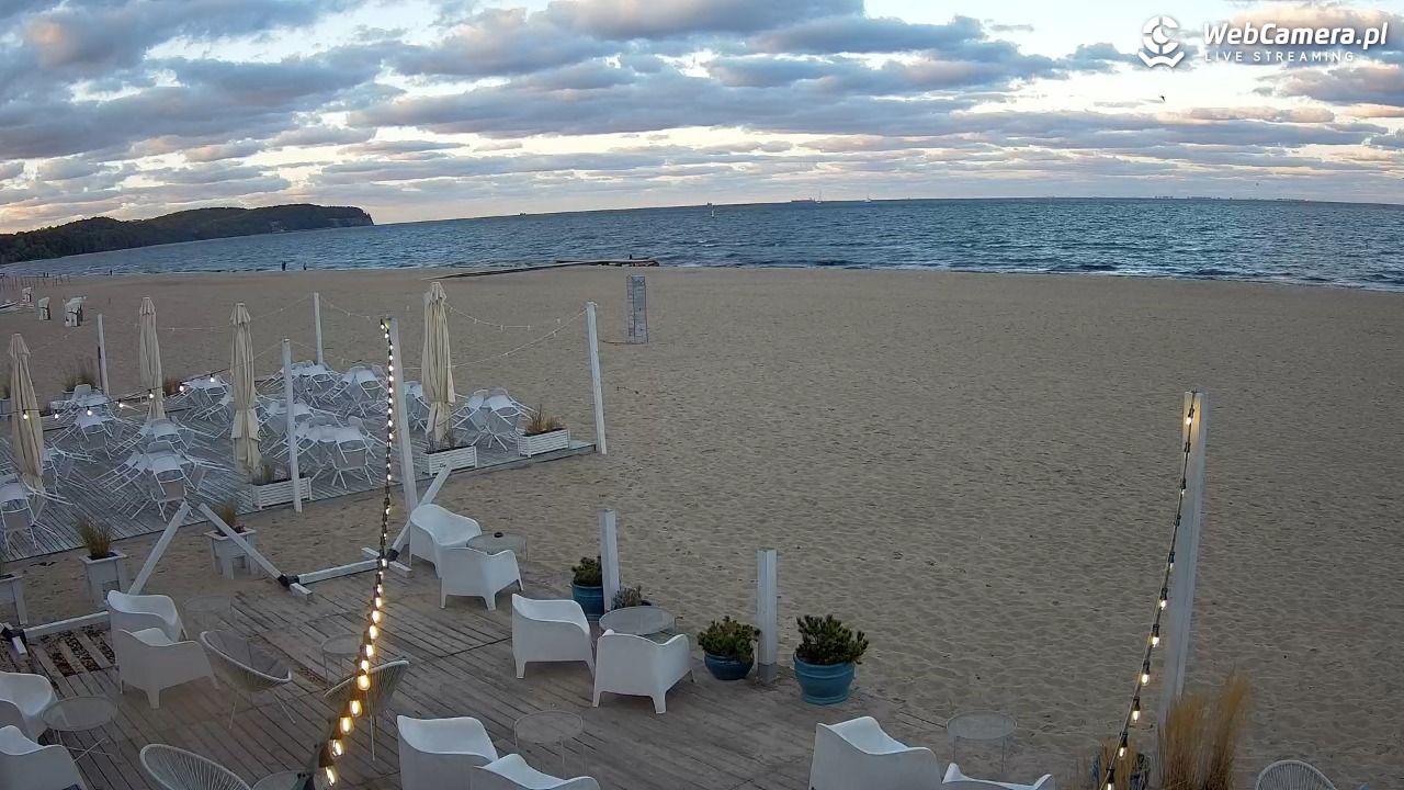 Sopot - widok na plażę NOWOŚĆ - 02 październik 2025, 18:03