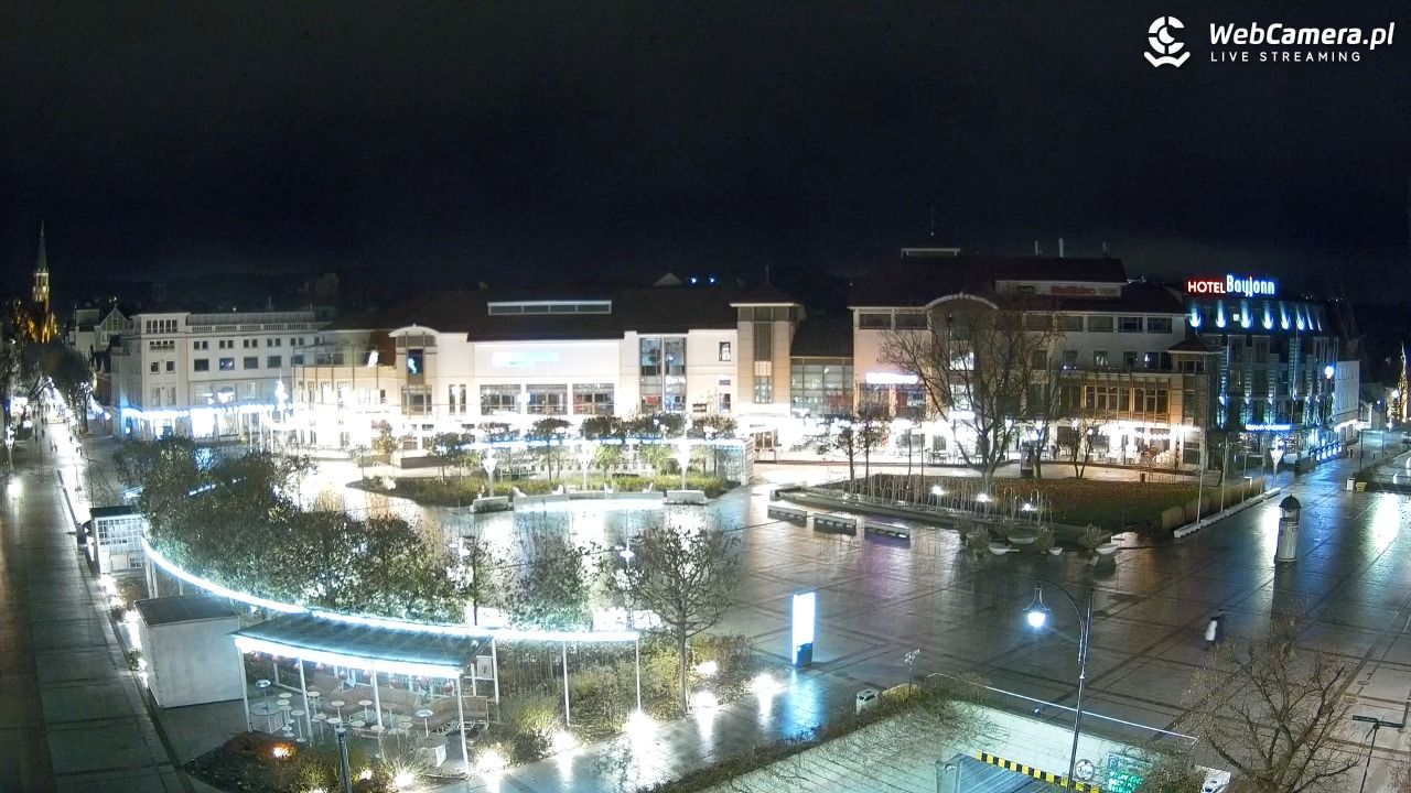 Sopot - Plac Przyjaciół Sopotu NOWOŚĆ - 25 listopad 2025, 22:03