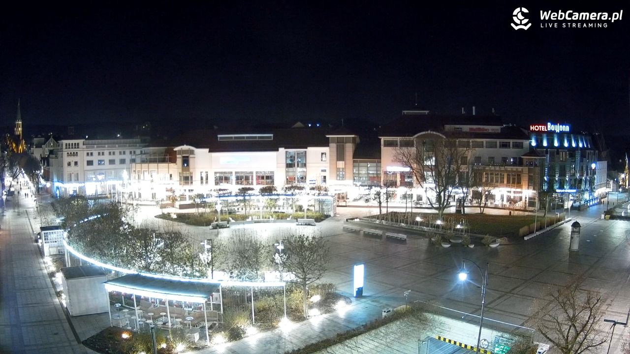 Sopot - Plac Przyjaciół Sopotu NOWOŚĆ - 27 listopad 2025, 21:33