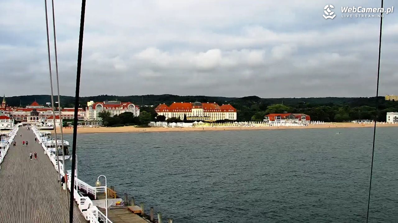 SOPOT - widok z molo - 06 sierpień 2026, 08:56