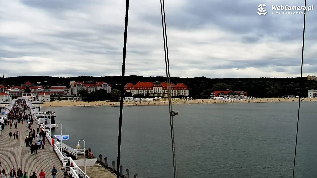 SOPOT - widok z molo - 19 wresień 2026, 16:19