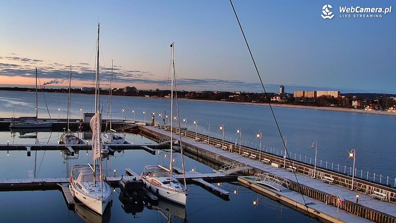 SOPOT - widok z molo - 21 marzec 2026, 05:28